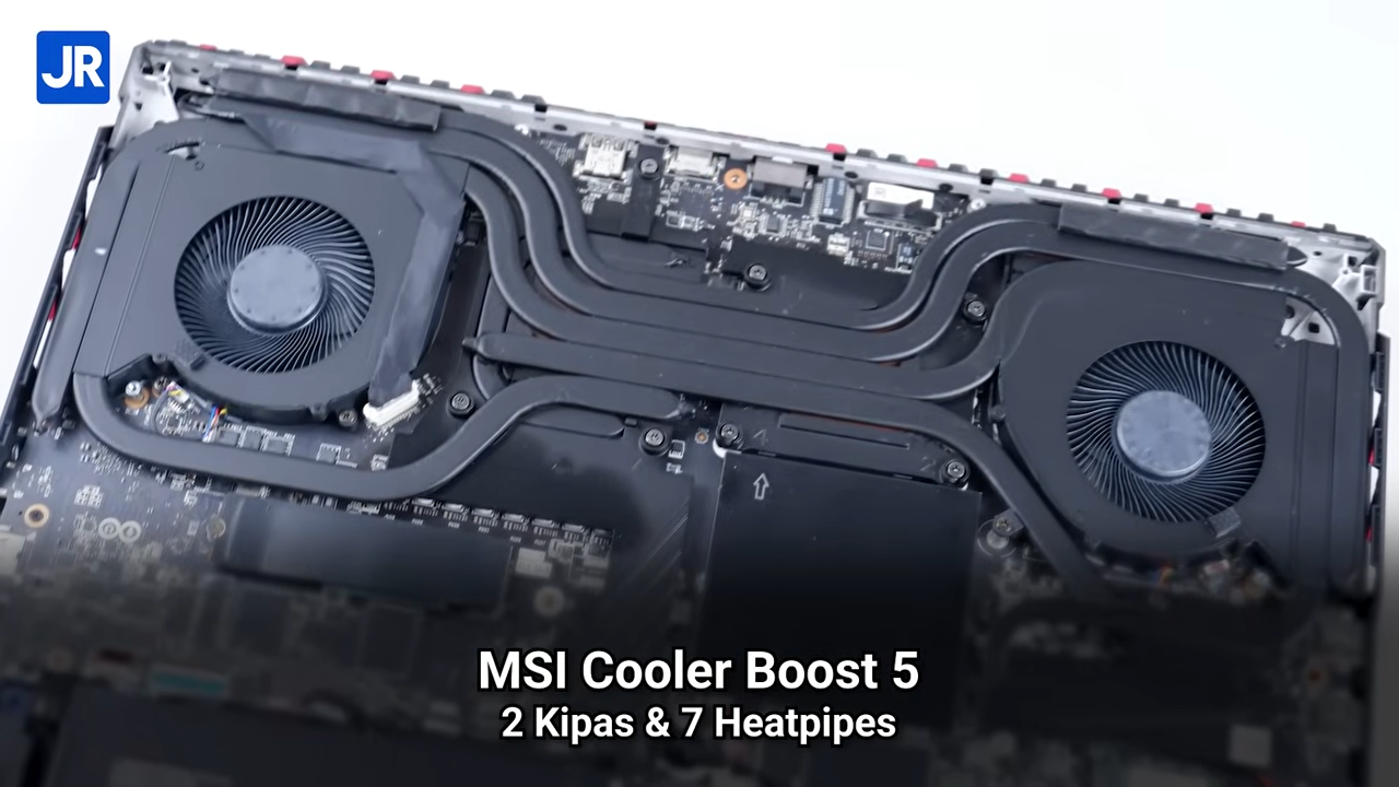 MSI Raider 18 HX AI 21