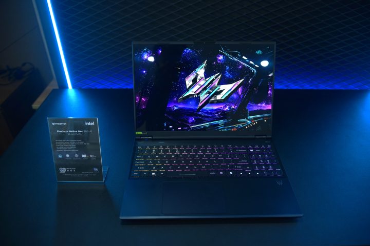 Predator Helios Neo 16S AI