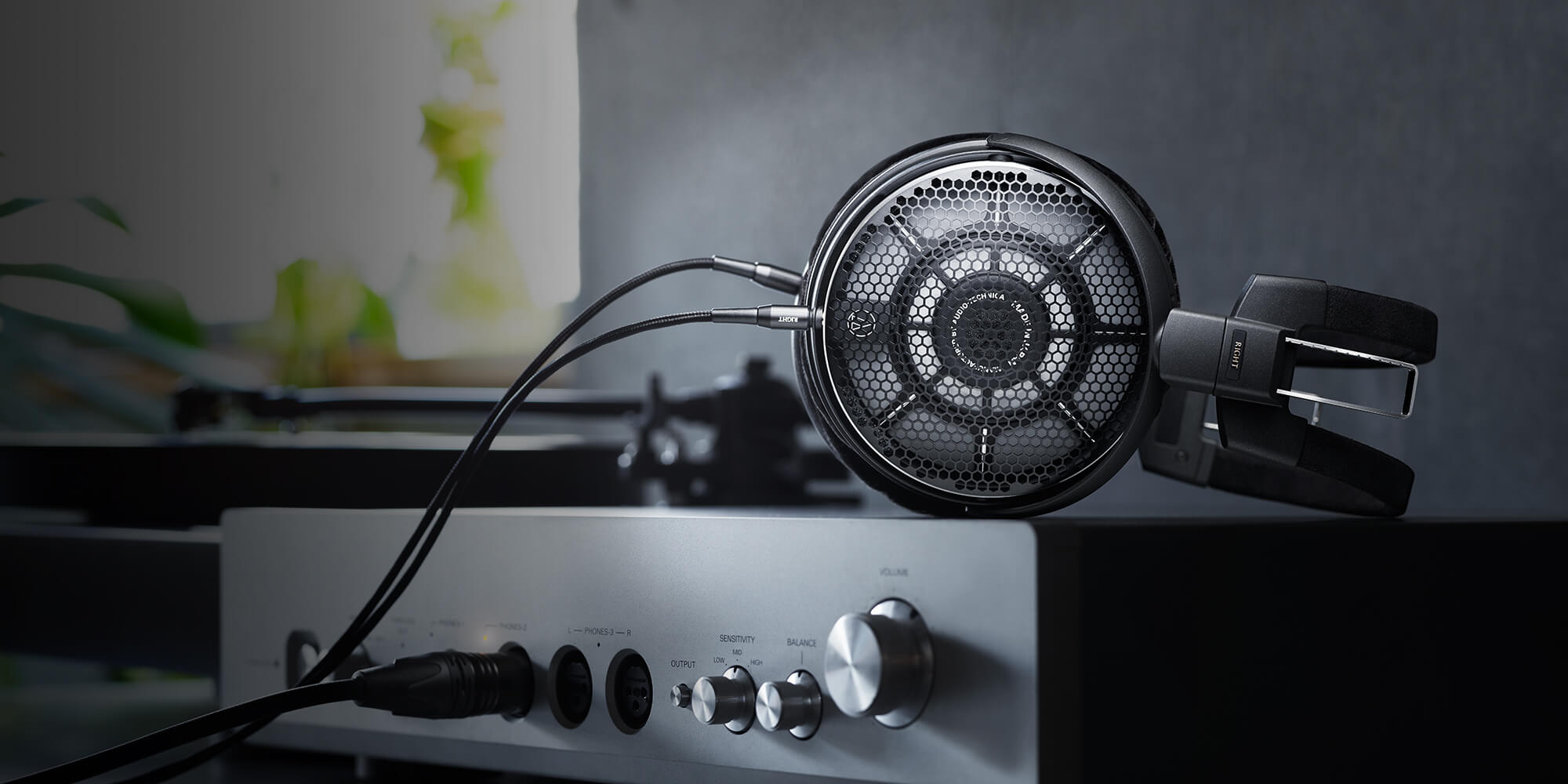 Headphone Baru Audio Technica Ini Seharga Motor Sport! 2 Audio Technica ATH-ADX7000