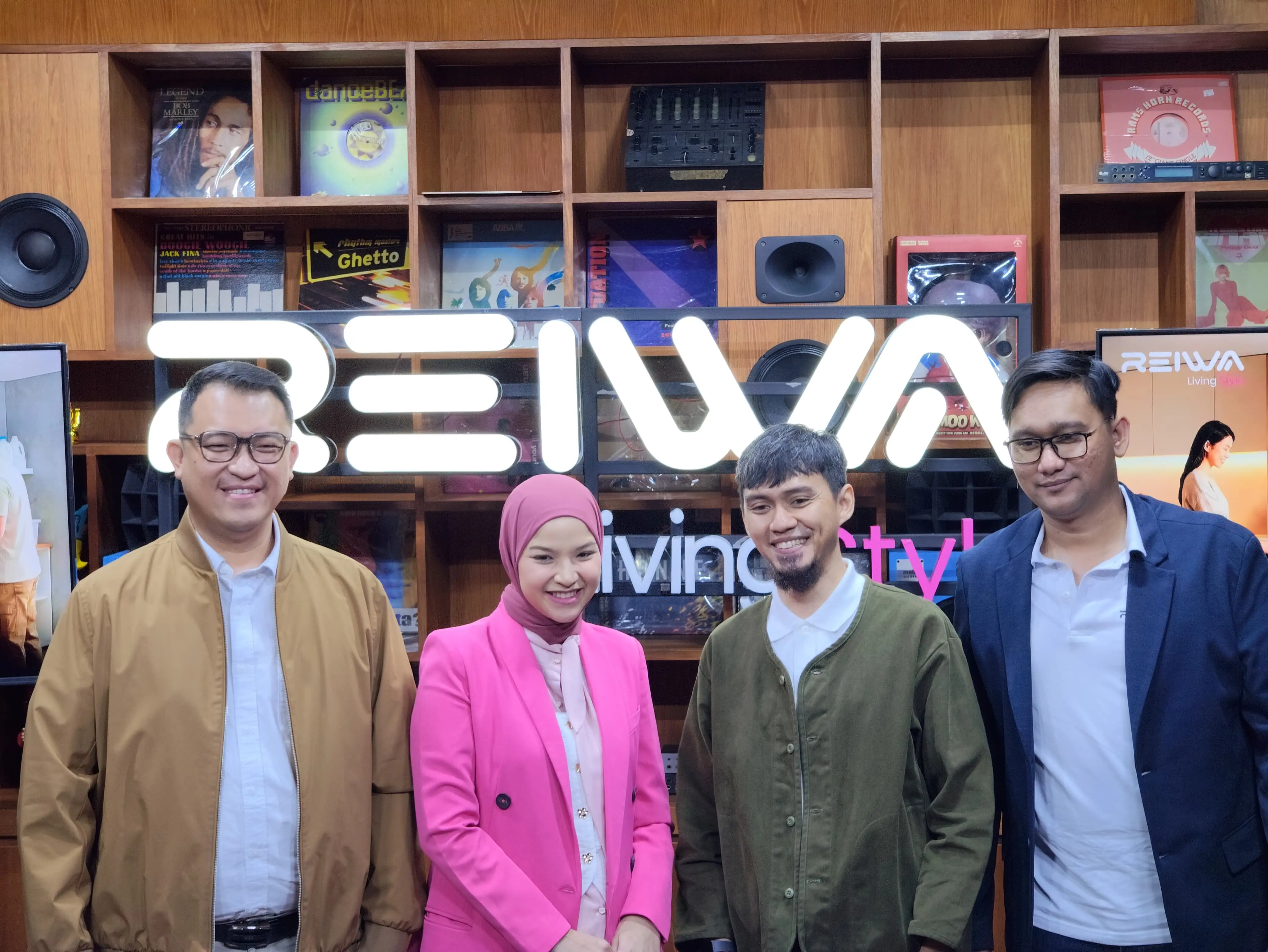 REIWA Masin Cuci Twin Tub