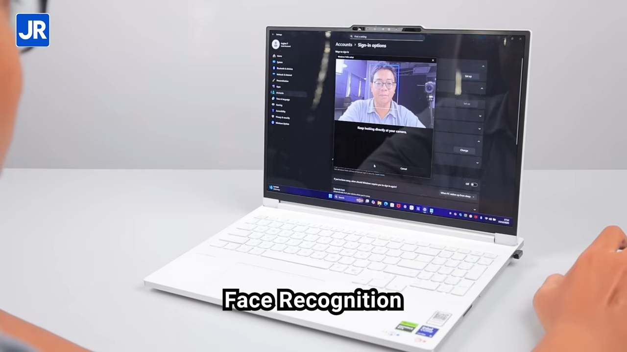 Review Lenovo Legion 7i Gen 10 (2025): Laptop Kencang yang Putih dan Cantik 14 Lenovo Legion 7i Gen 10 2049