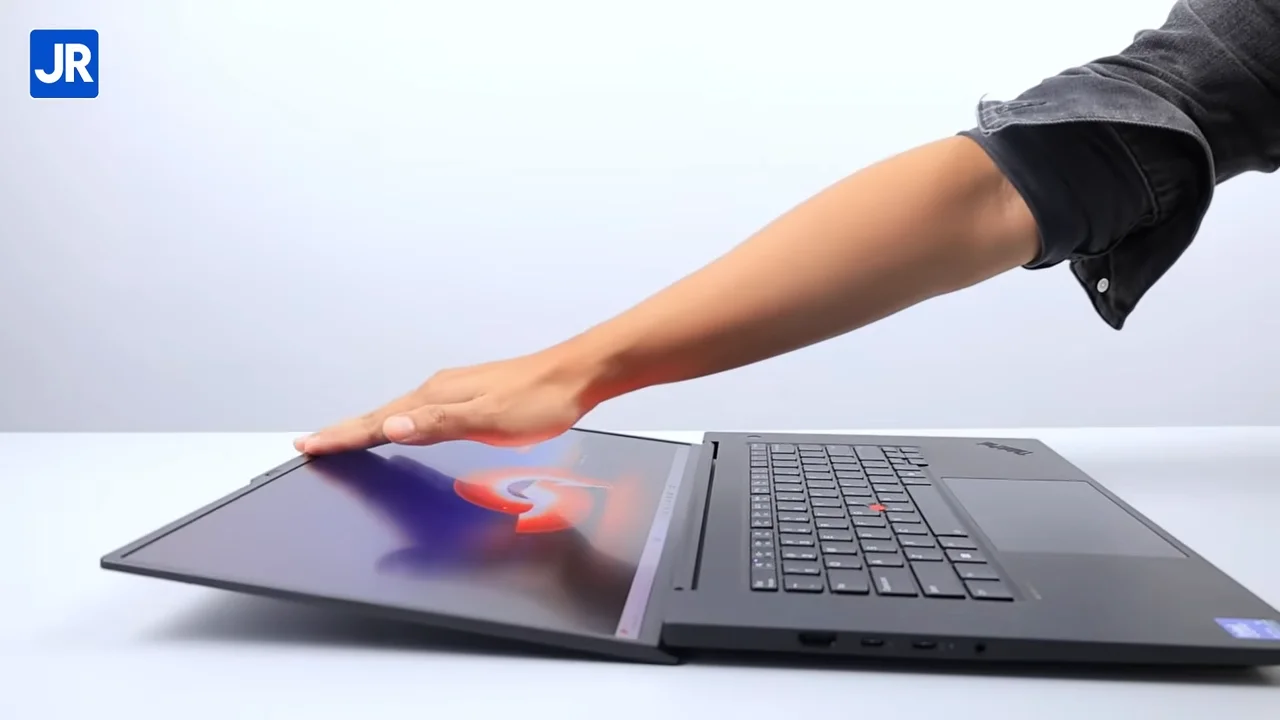 Lenovo ThinkPad P1 Gen 8 2040