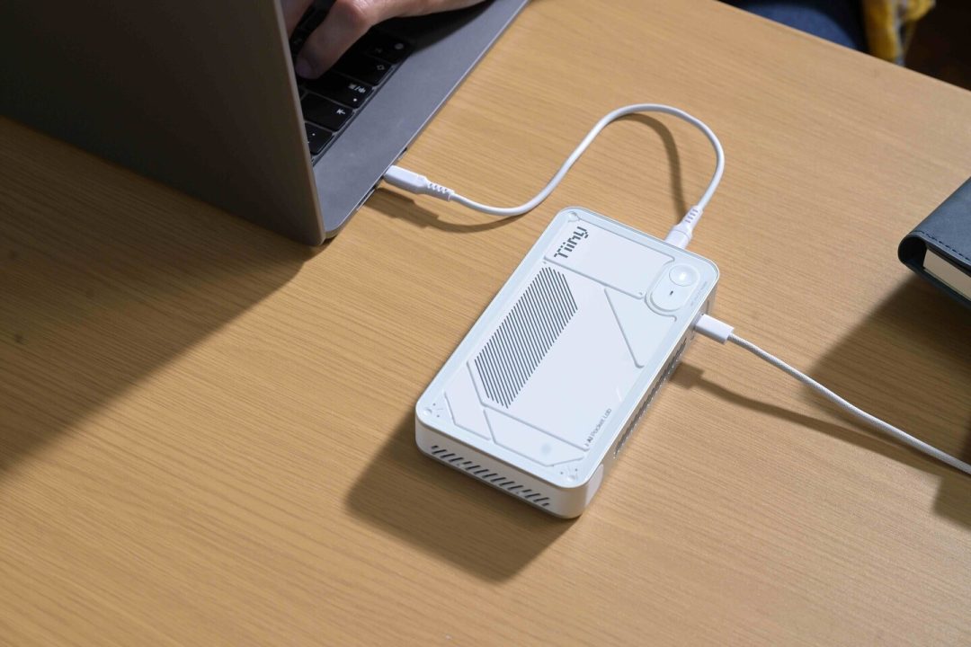 Tiiny AI Kenalkan Pocket Lab, Mini PC Saku Buat Jalankan LLM Besar Secara Lokal 2 Tiiny AI Pocket Lab