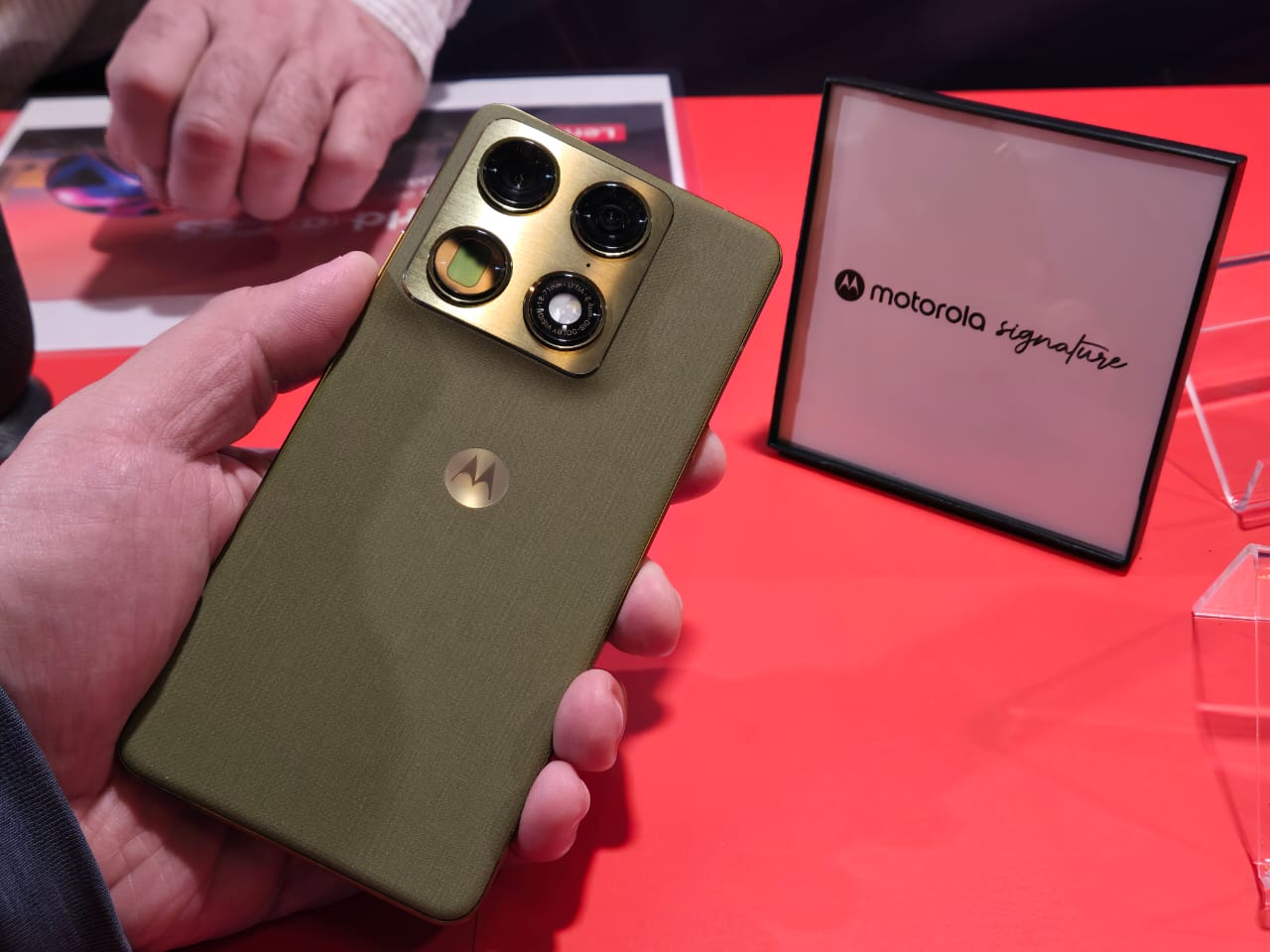 4bbd04e1786e597720b84fa24cefd9ae