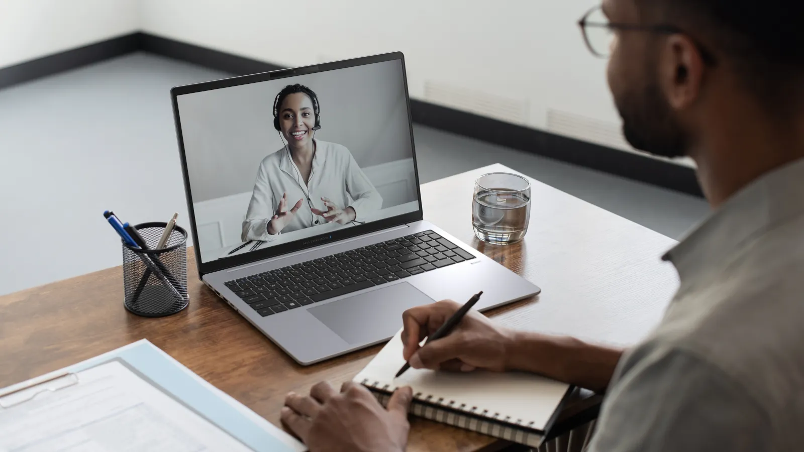 asus ExpertBook P3 G2