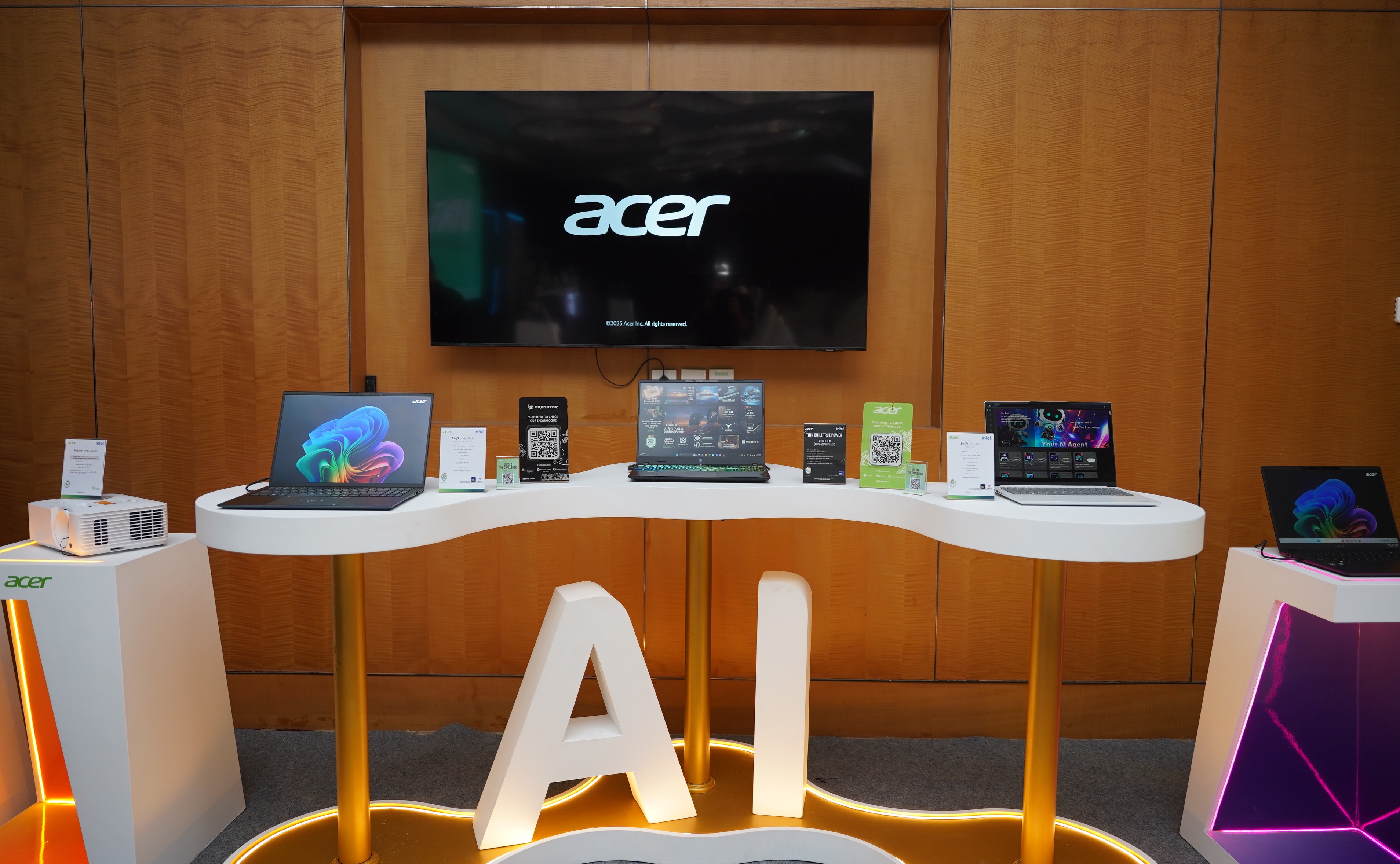 Swift Go 14 AI hingga Predator Helios Neo 16S AI Resmi Diperkenalkan di Acer Unfold 3 Swift Go 14 AI hingga Predator Helios Neo 16S AI Resmi Diperkenalkan Dalam Ajang Acer Unfold A New Dimension