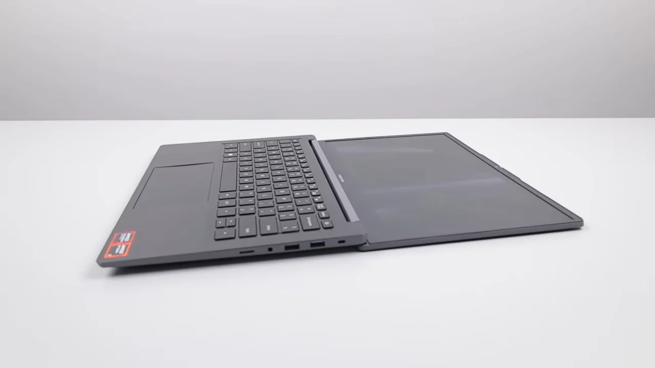 Review ADVAN Workplus AI 14