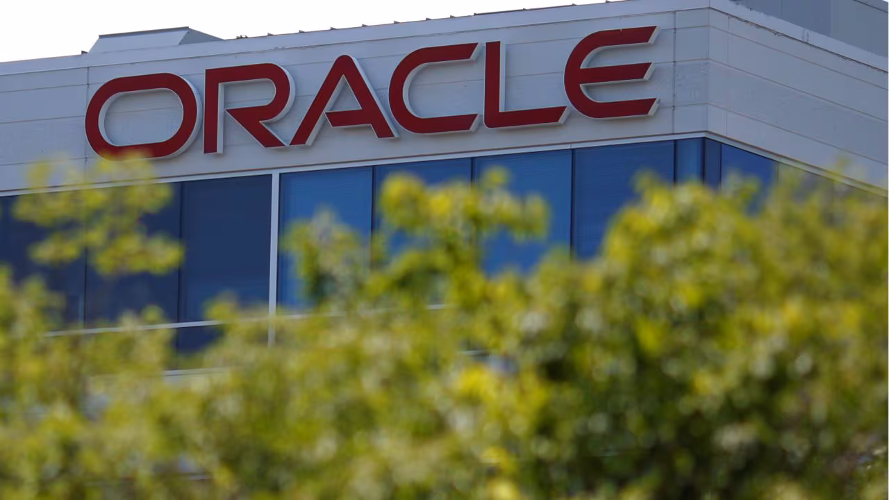 oracle PHK 30 ribu karyawan