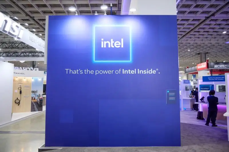 Intel Pamer GPU 480GB, Ethernet 200GbE, hingga Framework Robotika di Computex 2026 19 Intel Computx 2026