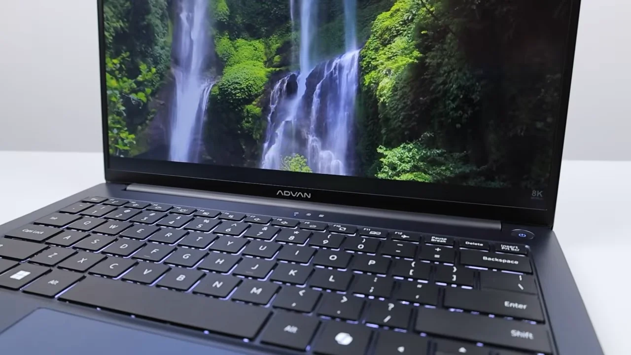Review ADVAN AI Gen Ultra T: RAM 16 GB, Prosesor Intel Core Ultra, Harga Cuma Rp 9 Jutaan?! 2 ADVAN AI Gen Ultra T 2