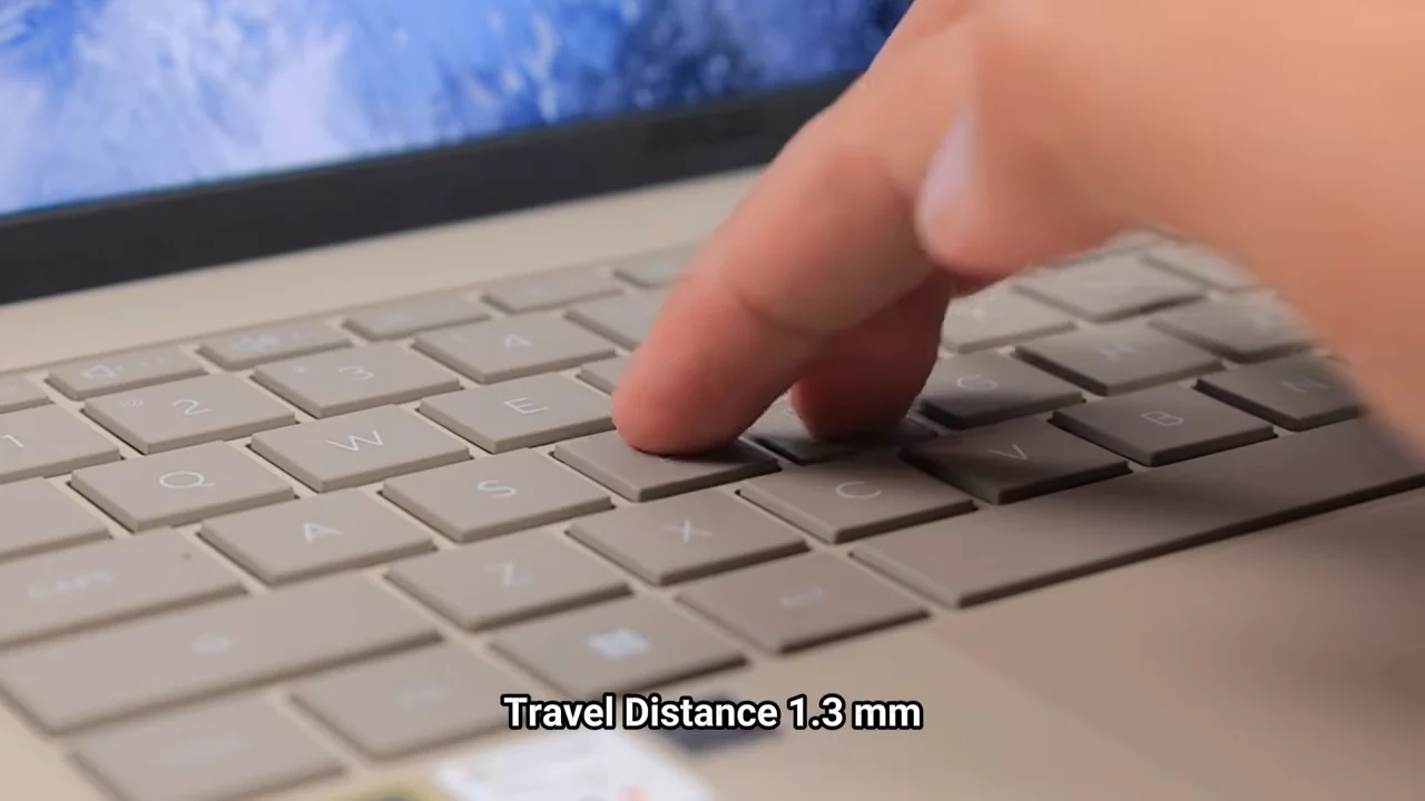 ASUS Zenbook A14 UX3407 2026 21