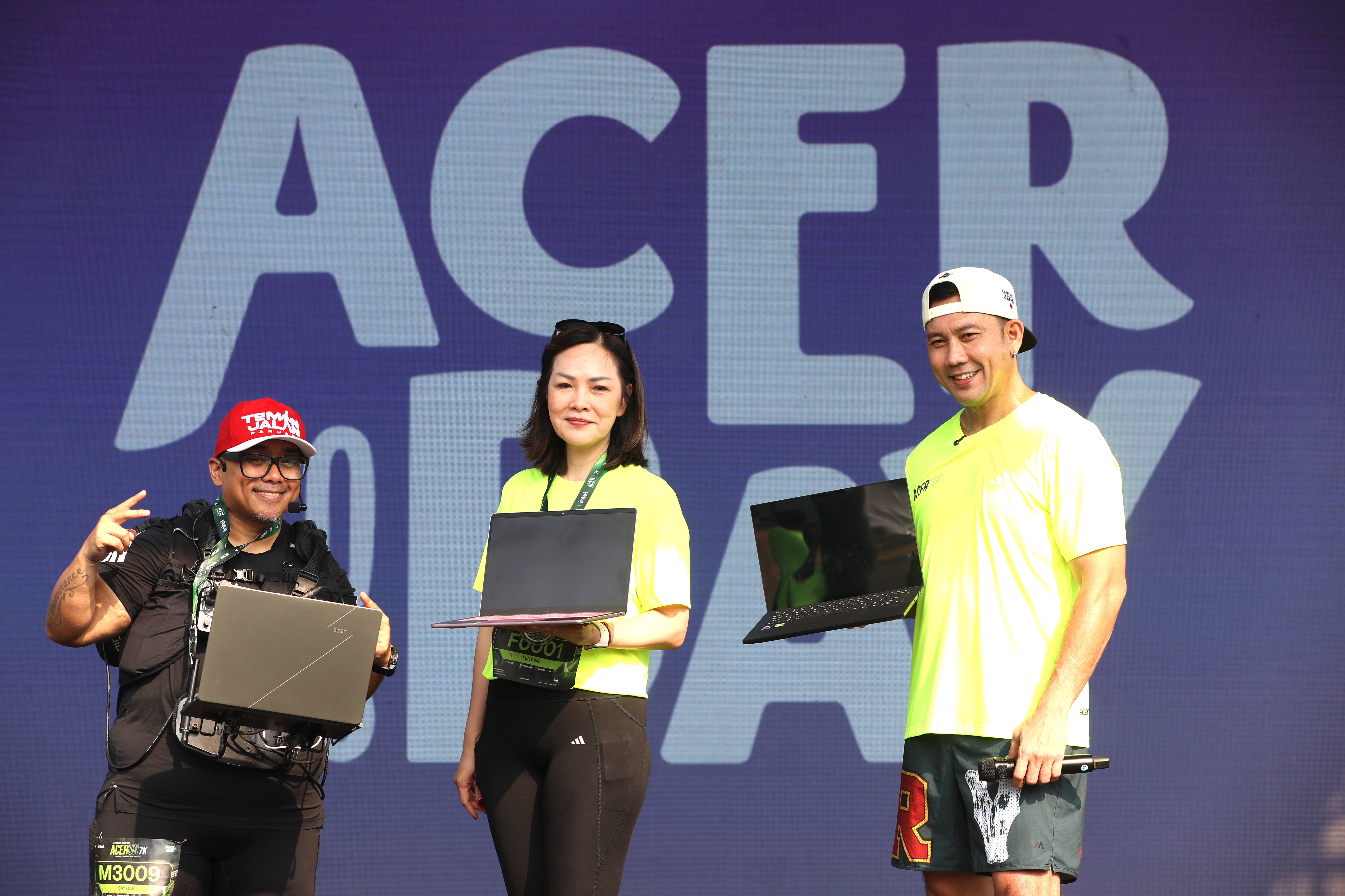 Acer Day 2026 Resmi Dimulai, ACERUN 7K Diikuti Lebih dari 3.000 Peserta dan Hadirkan Beragam Promo 7 Saykoji, Leny Ng (Presiden Direktur Acer Indonesia), dan Denny Sumargo dalam Acer Day 2026