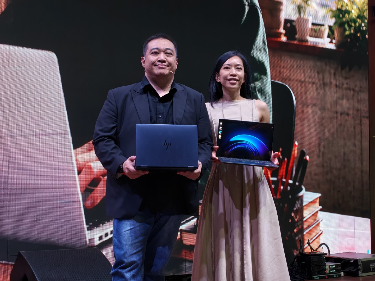 Mengenal Jajaran Laptop HP OmniBook di The OmniBook Clubhouse 4 The OmniBook Clubhouse 1 Custom